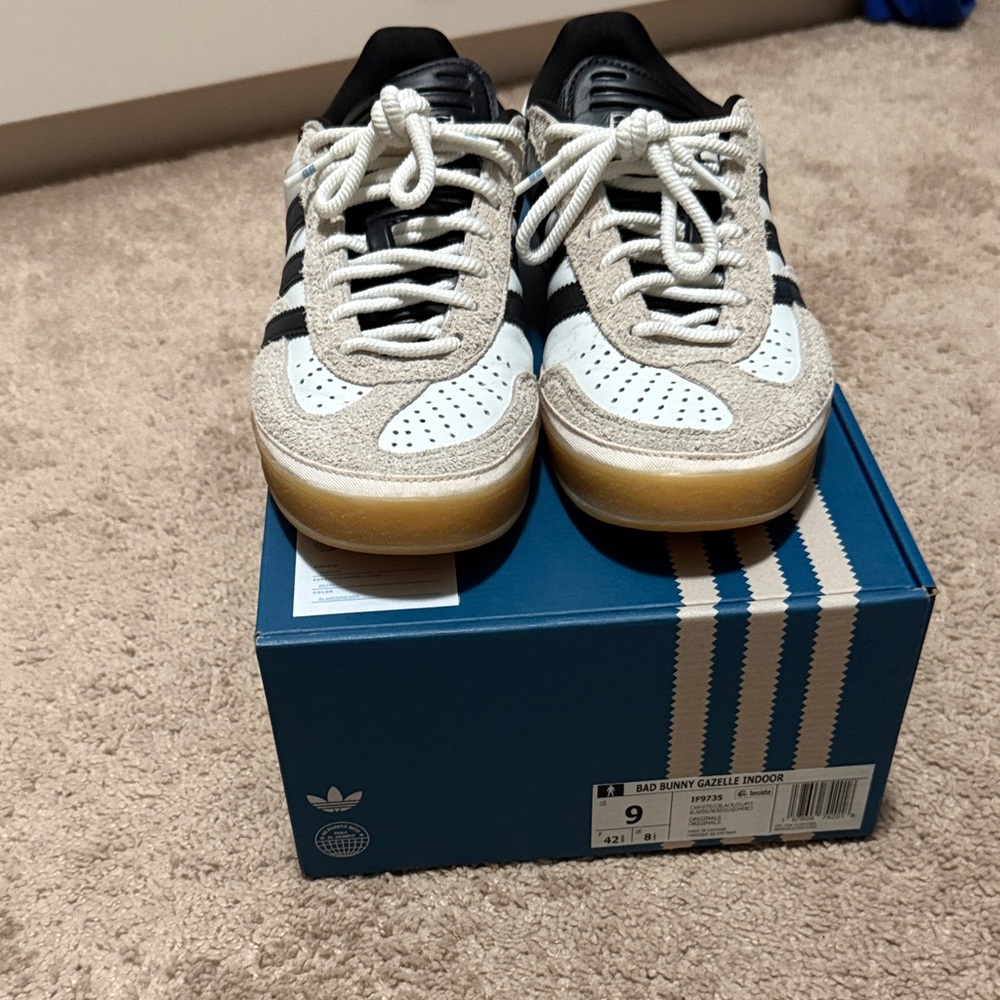 Adidas Bad Bunny Gazelle - Picture 2 of 3